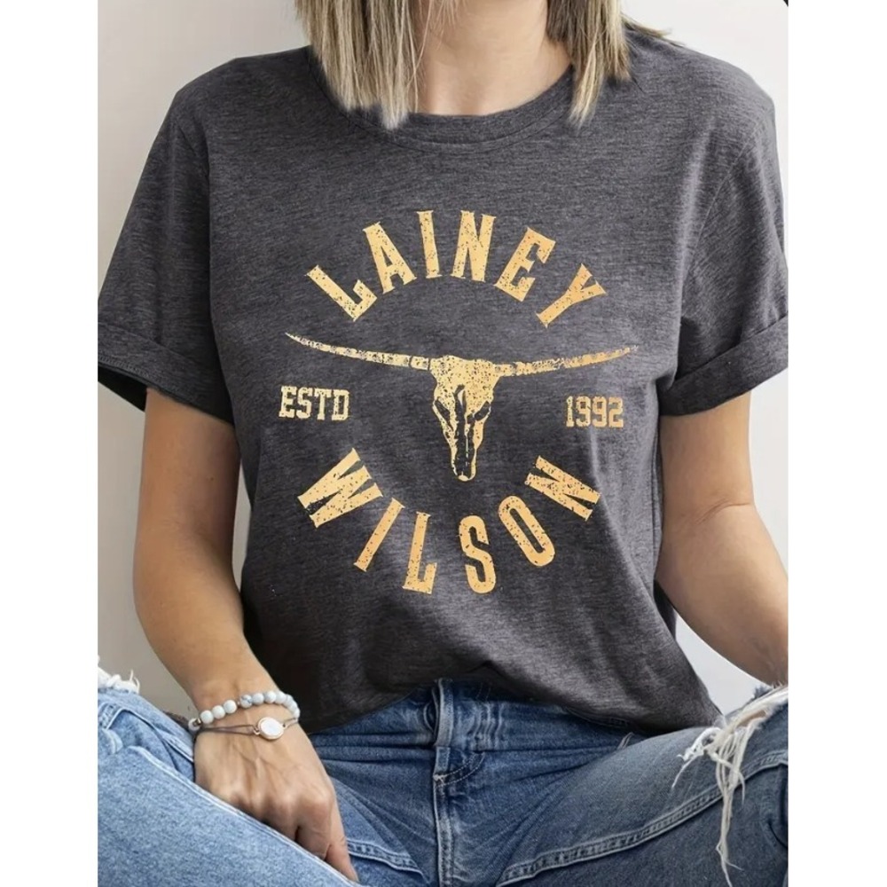 Women Gray Lainey Wilson Steer Skull Graphic T-Shirt Large
